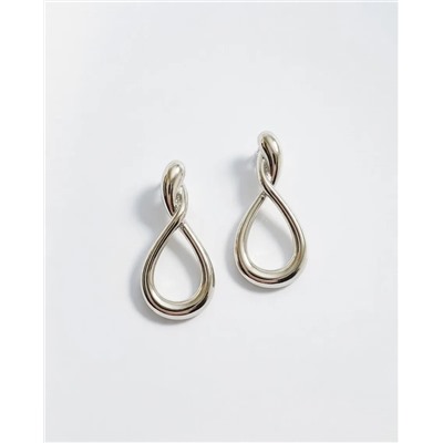 Стильные серьги