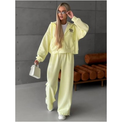 Спортивный костюм #23034951