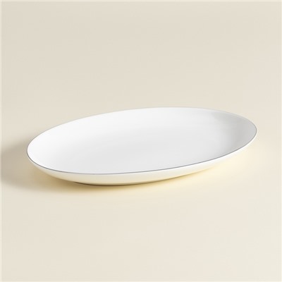 Тарелка для подачи SL Home «Каскарон», 25.4×18.5×2.5 см, овальная, костяной фарфор, белая