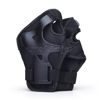 Ролики детские, размер S, черные (со шлемом и защитным снаряжением)