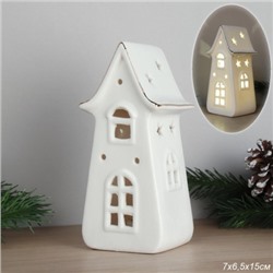 Фигурка Домик с подсветкой 15 см новогодний / YZ5549 /уп 48/LED