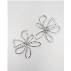 Стильные серьги