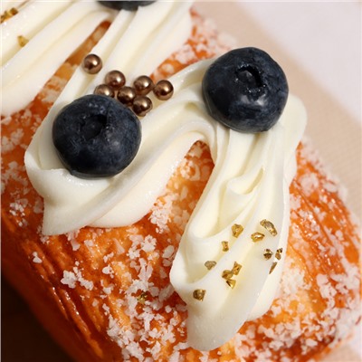 Муляж «Булочка со сливками», 14×7×7 см