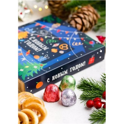 Кедровый грильяж ассорти / 120 г / Новый год / яблоко, сосновая шишка, черёмуха в подарочной обложке