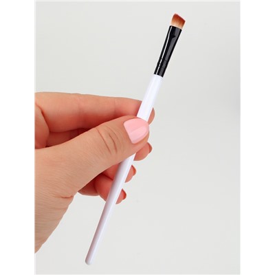 Кисть для макияжа, скошенная, 13.5 (± 1) см, белая