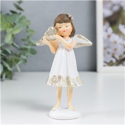 Фигурка полистоун «Ангелочек-девочка в белом платье с сердечком», 11×6.4×3.3 см