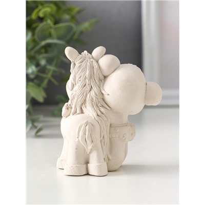 Фигурка «Мишка с лошадкой», 8.5×7×6 см, натуральный