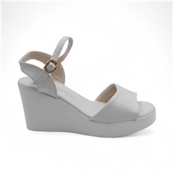 Босоножки на платформе L11-12B белые