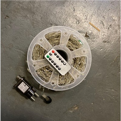 Гирлянда нить МИШУРА, хвойная лапа, (провод БЕЛЫЙ) с ПУЛЬТОМ, свечение холодное - белое