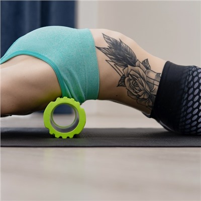 Ролик массажный Sangh, 30×10 см, цвет зелёный