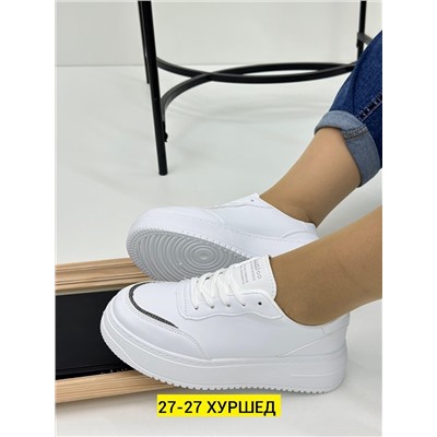 кроссовки