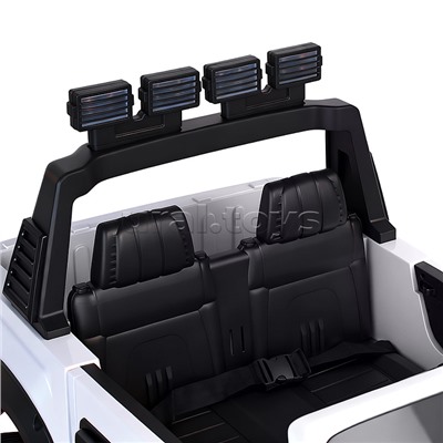 Электромобиль "Мощность скорости" на аккумуляторе, с р/у управлением, в коробке (белый)