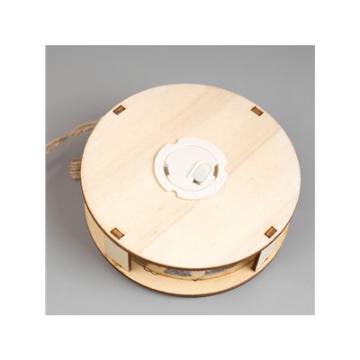 Ёлочная игрушка «Шар со свечками», 10×10×3 см, от батареек, свечение тёплое белое