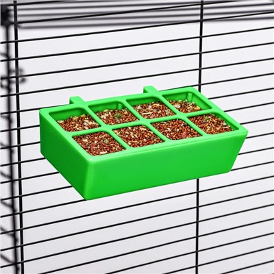 Кормушка для кормления с защитой на 8 ячеек 16.9×8.9×4.4 см, зелёная