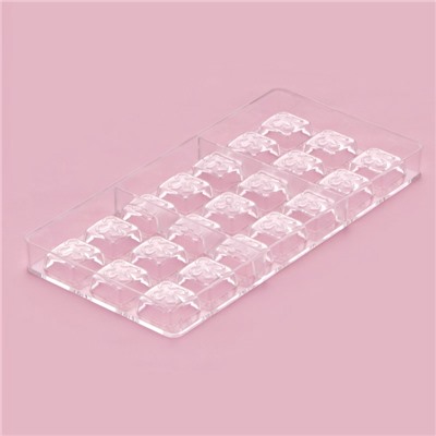 Форма для конфет и шоколада KONFINETTA «Клевер», 27.5×17.5×2.5 см, 21 ячейка 2.5×2.5×1 см, прозрачная