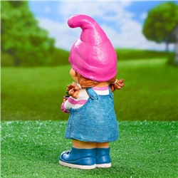 Садовая фигура из полистоуна «Девочка-гном с цветочком», 32×15×13 см