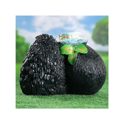 Садовая фигура из гипса «Ёжики признание в любви», 23×17×22 см