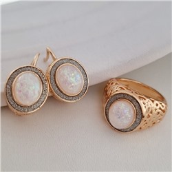 Комплект ювелирная бижутерия с крупным камнем коллекция  "Дубай" серьги и кольцо 20 р, покрытие: позолота, вставка: искусственный камень с вкраплениями, блестящий глиттер, цвет: прозрачный и белый, ар