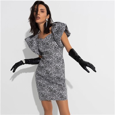 Платье-футляр, Дерзкий тренд