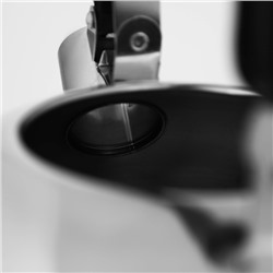 Чайник со свистком Доляна «Чёрная ночь», 3 л, нержавеющая сталь, фиксированная ручка, хромированный