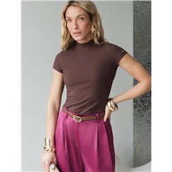 Футболка из фактурного трикотажа в рубчик