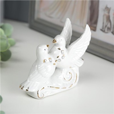 Фигурка керамика «2 голубя воркуют», со стразами, 3.5×9.7×8.5 см