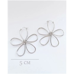 Стильные серьги