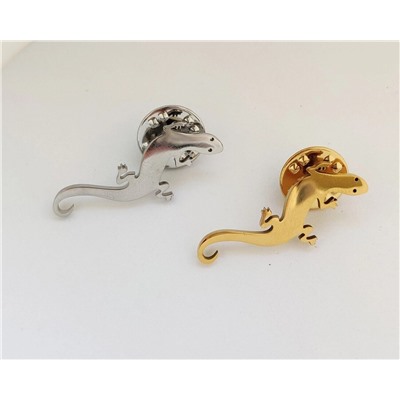 Брошь из стали