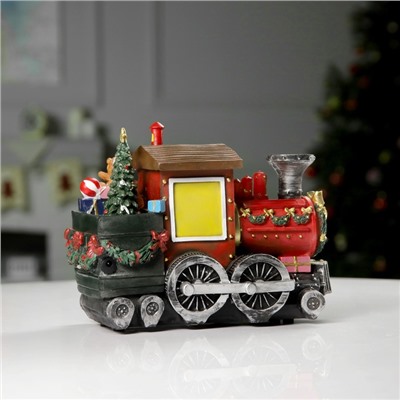 Светодиодная фигура «Паровоз с Дедом Морозом» 26.5×19.5×12.5 см, полистоун, батарейки ААх3 (не в комплекте), USB, свечение мульти