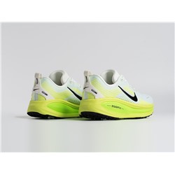 Кроссовки Nike Vomero 18