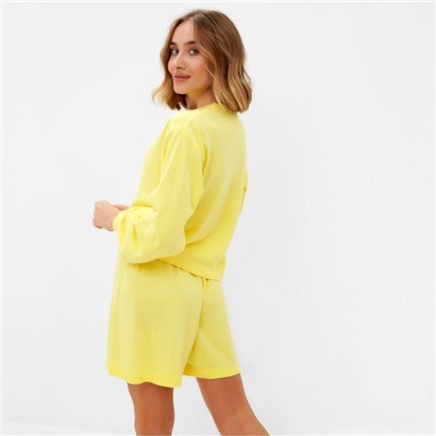Костюм женский (джемпер, шорты) MINAKU: Casual Collection, цвет лимон, размер 52