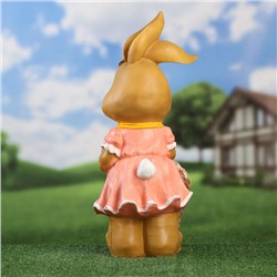 Садовая фигура из полистоуна «Зайчиха с корзинкой», 50×23×25 см