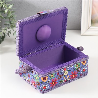 Шкатулка для рукоделия и шитья «Нарисованные цветы на синем», хранение ниток, иголок, мелочи, 18×12×9.5 см