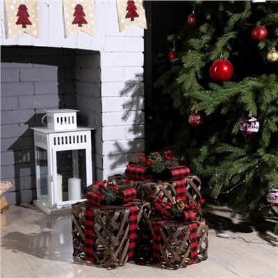 Светодиодная фигура «Коричневые плетёные подарки» 15, 20, 25 см, текстиль, металл, 220 В, свечение тёплое белое