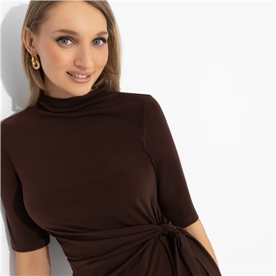 Блуза с декоративным узлом, Минимализм с намёком