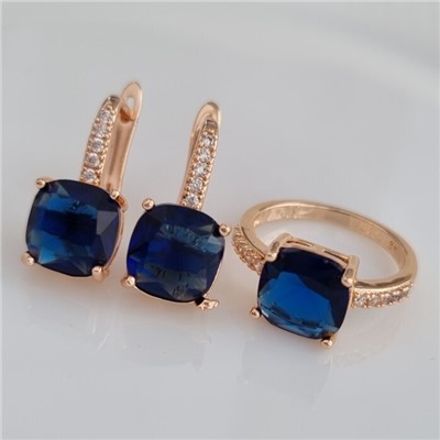 Комплект ювелирная бижутерия с квадратным камнем коллекция  "Дубай" серьги и кольцо 19 р, покрытие: позолота, вставка: фианиты, цвет: прозрачный и синий, арт.213.787-19