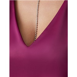 Элегантный топ с V вырезом из струящегося сатина