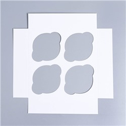 Коробка складная на 4 капкейка новогодняя с окном «Время волшебства», 16×16×10 см