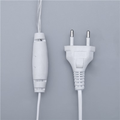 УЦЕНКА Гирлянда «Бахрома» 4×0.6 м, IP44, прозрачная нить, 180 LED, свечение белое, мерцание белым, 220 В