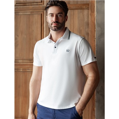 Футболка-поло из фактурного трикотажа