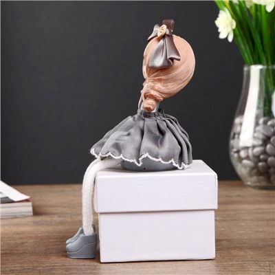 Фигурка настольная полистоун «Малышка длинные ножки в платье с пышной юбкой, с бантом», на полку, 17×8×8 см, МИКС