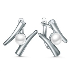 Кольцо из серебра с культивированный жемчугом и фианитами родированное 211-10-331р