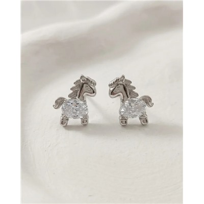 Стильные серьги