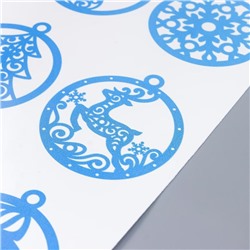 Декоративные наклейки новогодние «Подвески: ёлочные игрушки», белый фон, 30×50 см