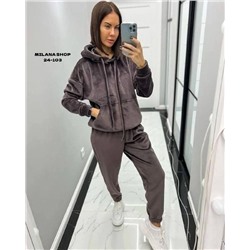 Спортивный костюм #23055699