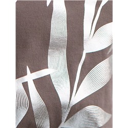 Нарядная футболка с серебристым принтом