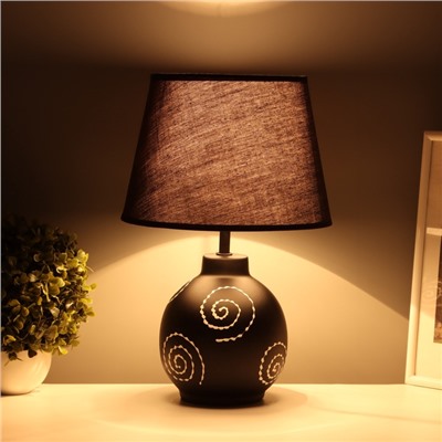 Лампа настольная «Луиза» 1×40 Вт Е27 черный/белый 25×25×38.5 см