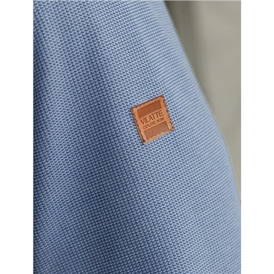 Лонгслив из мягкого фактурного трикотажа с плетеным воротником поло на молнии