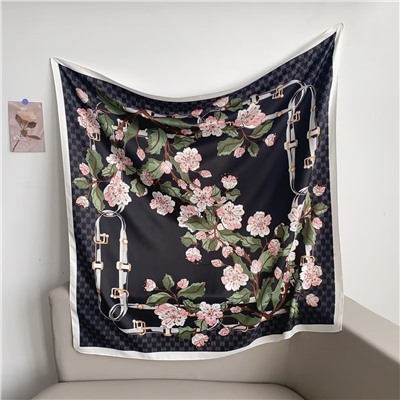 Платок шелковый на голову и шею весенний, мультицвет