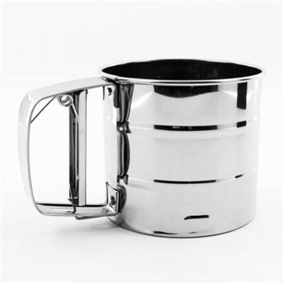 9230-1 Кружка-сито с мерной шкалой 0,55 л MB (х24)